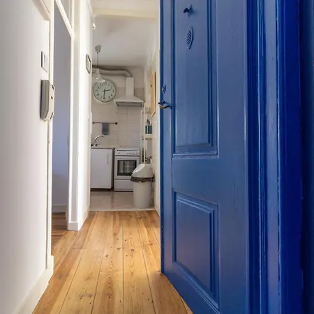 玛斯特罗斯之家公寓 *